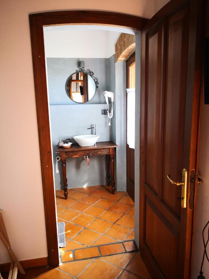 B&B Il Martin Pescatore Bagnolo San Vito Exterior foto