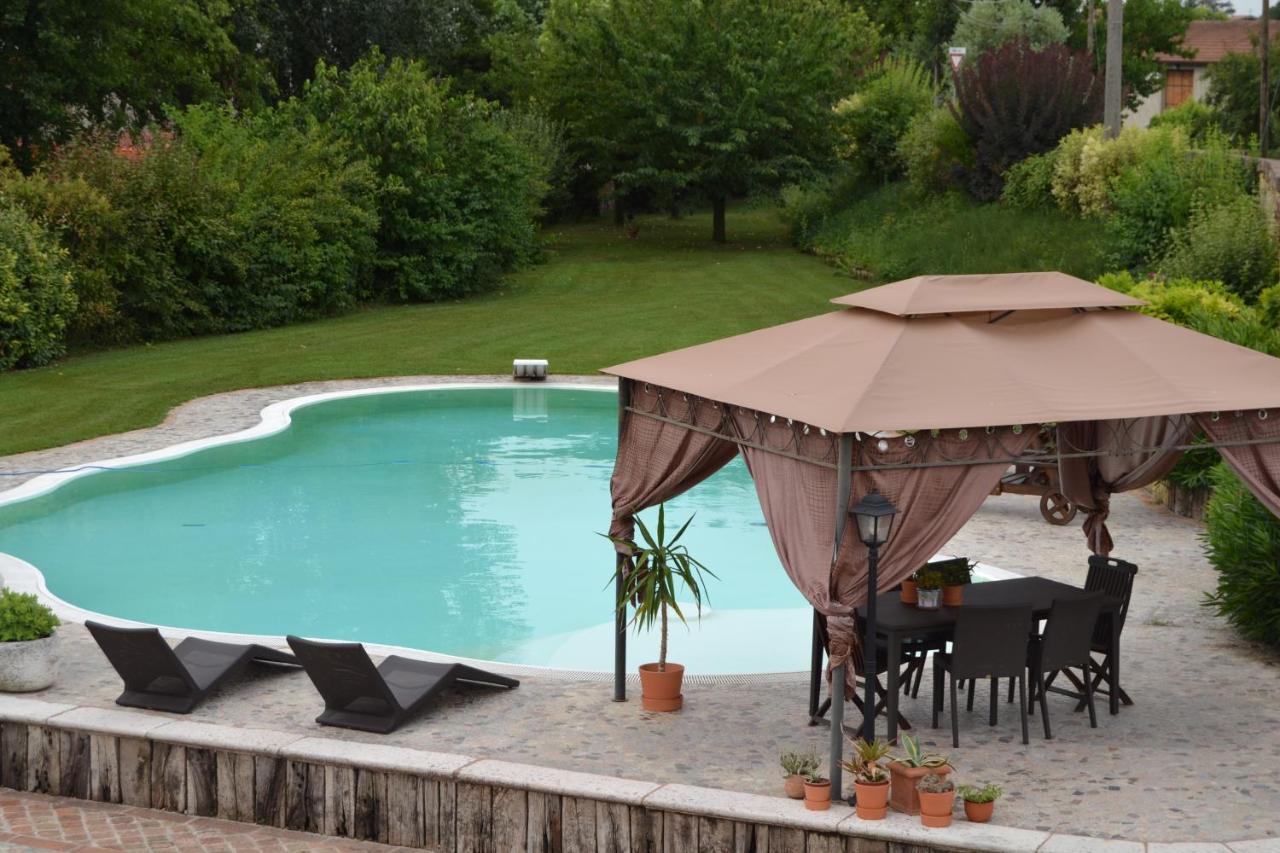 B&B Il Martin Pescatore Bagnolo San Vito Exterior foto